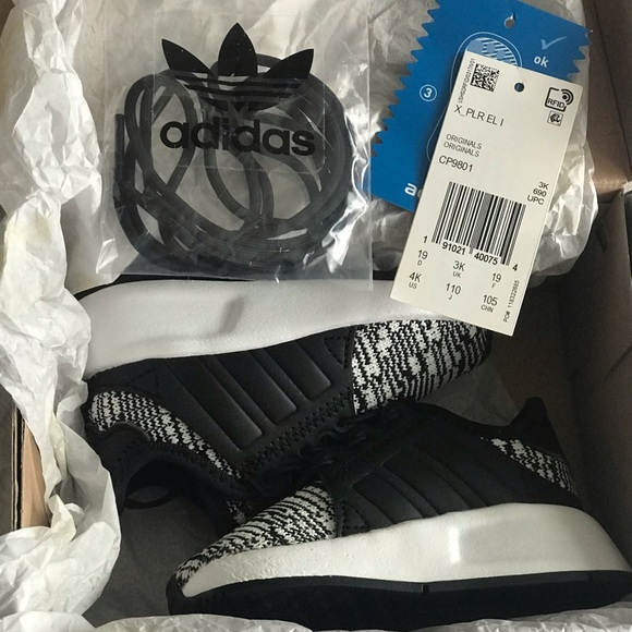 Toddler Adidas - Picture 2 of 8